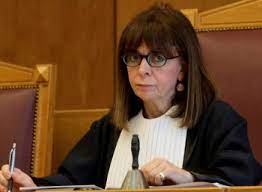 Η αικατερίνη αικατερίνη σακελλαροπούλου έγινε γνωστή και από τη συμμετοχή της στο ειδικό δικαστήριο σε βάρος του γ. Katerina Sakellaropoyloy Biografia San Shmera Gr