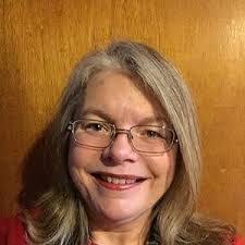 Kim Mccallum's Instagram, Twitter & Facebook