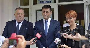 Lia olguţa vasilescu şi soţul ei, claudiu manda, se pot răsfăţa de fiecare dată când călătoresc la bruxelles. S A Pus Cu Cine Nu Trebuia OlguÈ›a È™i Claudiu Manda Il Fac Praf Pe È›uÈ›uianu