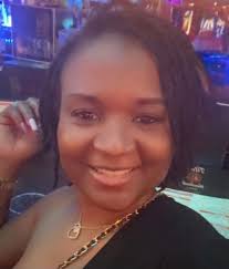 Today I had the fantastic opportunity of meeting with fellow HGG members  Eleni Afroditi Voultepsis and Tina Voultepsis Graf, along with Tina's two  beautiful daughters, in sunny Athens. Through a DNA match