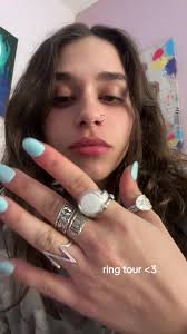 via (@livvvy.louu)’s videos with Halah