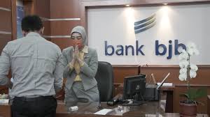 Bank bjb tidak pernah meminta informasi tersebut melalui email, surat, sms, atau cara lainnya. Bank Bjb Supporting Psbb Bank Bjb Makes Operational Adjustments