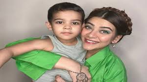 From being on drugs before discovering about her pregnancy to trying to  co-parent with ex; Splitsvilla fame Anmol Chaudharys journey as a single  mom