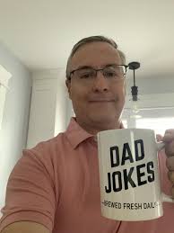 Has anyone ever seen one of these before its a 25th anniversary usb with  hidden featsits really cool ive googled it they dont exist