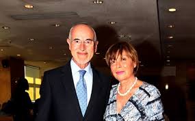 Também minimizou as torturas e mortes durante a ditadura militar e, para ilustrar, chegou a cantar o jingle pra frente brasil da copa do mundo fifa de 1970, período em que o país estava sob aquele regime. Daniel Proenca De Carvalho E O 38 Âº Mais Poderoso De 2017 Negocios Iniciativas Jornal De Negocios