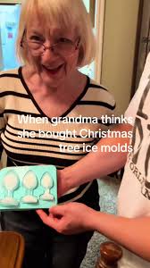 Ice Christmas Tree Trend