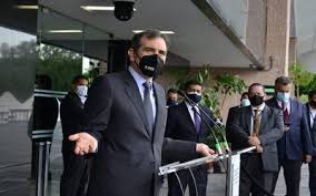 El presidente andrés manuel lópez obrador señaló este lunes que es posible que las autoridades correspondientes realicen juicios en contra de exfuncionarios y expresidentes, pese a que el resultado de la consulta popular del domingo no fue vinculatoria. Arranca Veda Por Consulta Popular Contra Expresidentes Te Decimos Los Detalles El Sol De Mexico Noticias Deportes Gossip Columnas