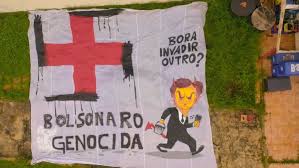 Caneca presidente bolsonaro desenho filme wb (jb). Pm Prende Cinco Manifestantes Que Protestavam Contra Bolsonaro Em Frente Ao Planalto Politica Valor Economico