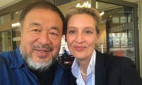 Rede von alice weidel (afd) zum bevölkerungsschutzgesetz im bundestag am 16.04.21 Ai Weiwei Defends Selfie With Far Right Afd Leader Frieze