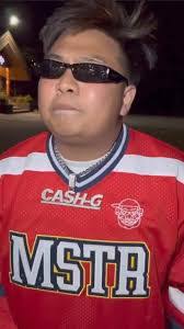 Michael Lomboy's Instagram, Twitter & Facebook