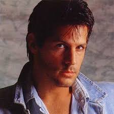 Tom Hooker (artisti Italo Disco nella dance '90/2000)