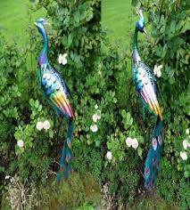 Eine feste voliere zu bauen, egal ob man sie nachher frei laufen lässt oder nicht. Dekofigur Pfau Metall Ca 90cm Hoch Bunte Kaufland De
