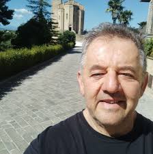 Buongiorno a tutti, mi hanno regalato un Necchi supernova Julia 532 che era  ferma almeno 40 anni. Era completamente bloccata portata dal tecnico mi ha  detto che per sbloccarla ci volevano molte