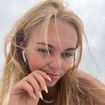 Olivia Lanning's Instagram, Twitter & Facebook