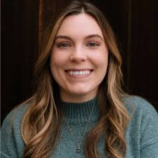 Sip and savor the Chef's Tasting experience at Alloro Vineyard