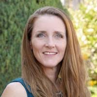 Jennifer Hauer's Instagram, Twitter & Facebook