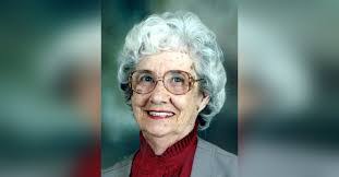 Jeanette Cooper's Instagram, Twitter & Facebook