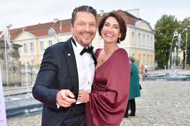 Ist vater von vier kindern und lebt gemeinsam mit seiner frau alice in berlin. Hardy Kruger Jr Darum Heiratet Er Ein Drittes Mal Gala De