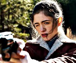 Nancy är en av de bästa karaktärerna. Hon är min favorit. Jag är definitivt  intresserad av vad som händer med hennes båge i den sista säsongen. :  r/StrangerThings