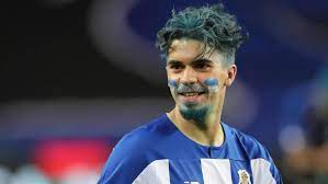 €7.00m* feb 13, 2000 in santo tirso, portugal. Vitinha Deixa Mensagem Ao Fc Porto E Um Orgulho Fazer Parte Da Historia Deste Clube Fc Porto Jornal Record