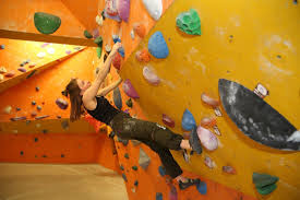 Er begeht lucid dreaming (8c) Premiere Bei Den Olympischen Spielen Klettern In Tokio Olympia Feeling Gibt S Auch In Fulda
