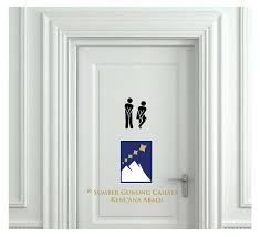 Biasanya pintu kamar mandi pvc atau pintu kamar mandi plastik ini banyak dipakai pada toilet umum, kamar mandi kost atau di perkantoran. Mengenal Beberapa Bahan Pintu Untuk Kamar Mandi