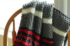 Irish moss stitch in this video we are using our super trouper wool in sandstone orange: Irish Moss Knit Blanket In Earl Grey Knits And Pics Facebook