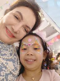 Ang galeng ko po makipag selfie diba po❤️❤️❤️ Ang saya saya ko po ang ganda  ng party po at ang bait din nila lahat sakin po sa party po Love ko po