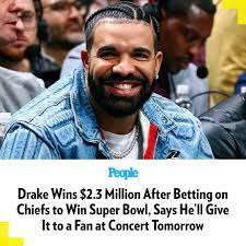 Drake walked away from Super Bowl 2024 with a “Rich Flex.”  peoplem.ag/49c2ClT 📷️: Getty