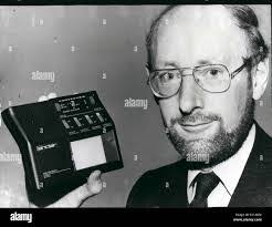 Del Sinclair's Instagram, Twitter & Facebook