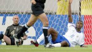 France's poor luck at the 2002 world cup. Triste Fin De Regne Pour Les Bleus Ladepeche Fr