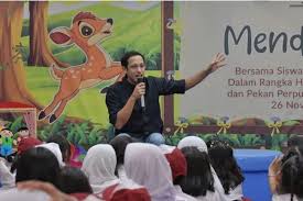 Check spelling or type a new query. Orangtua Ini 4 Manfaat Membacakan Dongeng Untuk Anak Halaman All Kompas Com