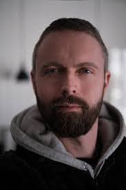 Dale Blom's Instagram, Twitter & Facebook