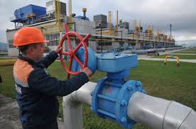 El gas y el crudo rusos fluyen aún bajo suelo ucranio dos años después de  la invasión | Internacional | EL PAÍS