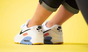 Nike Wmns Air Max 90 Solar Flare 43einhalb Sneaker Store