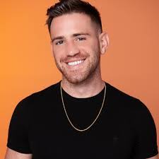 Jake Webb's Instagram, Twitter & Facebook