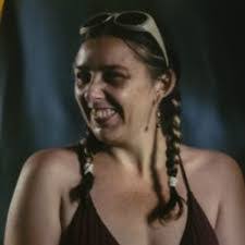 Traci Roland's Instagram, Twitter & Facebook