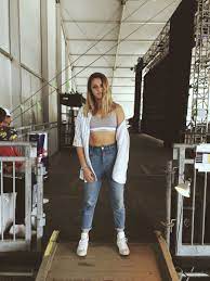 Her birthday, what she did before fame, her family life, fun trivia facts, popularity rankings before fame. Pin By Pascual Salas On Chelsea Cutler Fashion Surf Style Chelsea