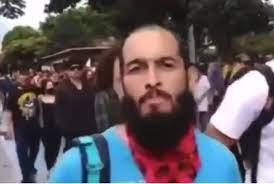 El joven fue baleado durante una protesta en la ciudad de luego de varios días de luchar por su vida, el estudiante lucas villa perdió la batalla y murió en la. Vxkbsgcuaahfbm