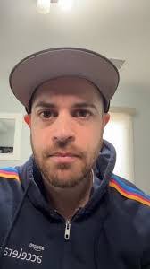 Keith Hutton's Instagram, Twitter & Facebook