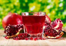 3 Dattes Et Un Jus De Grenade Par Jour C Est Bon Pour Le Coeur Jus De Grenade Boissons Saines Recette Jus