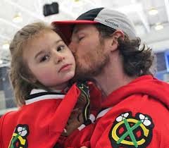 Mar 05, 2020 · 25 in 25: Blackhawks Duncan Keith Helps A Little Girl Score A Goal Evanston Il Patch