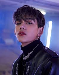 On august 25, on the forum douban, there suddenly appeared a post written by a young man revealing his past relationship with lucas, which has shocked the public. Lucas Nct U Wayv Lose Puzzlespiele Kostenlos Auf Puzzle Factory