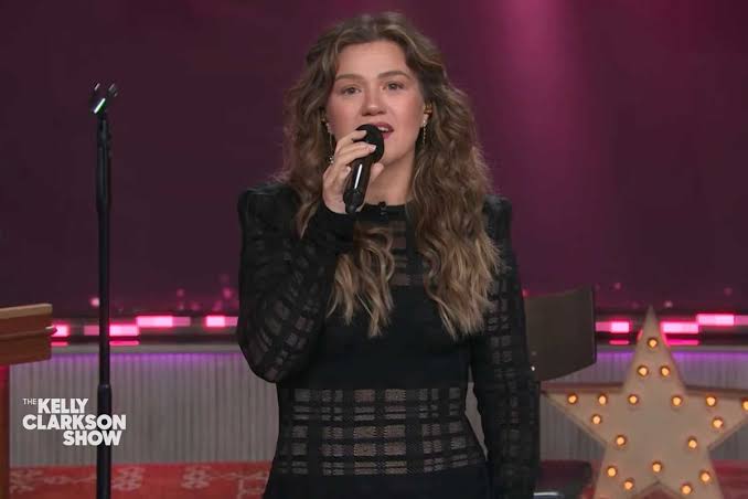 Kelly Clarkson says goodbye to her talk show after a successful 7-year run