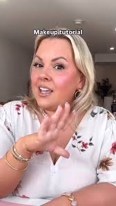 @selenamup Such a beautiful Spring Pink! DREAM CREAM BLUSHES! 5/9🍓🥛