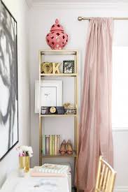 Black And White Office Decor Touring The Sleek And Stylish Office Of Mara Ferreira Home Office Decor Decor Home