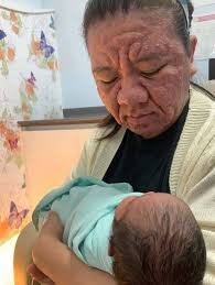 Cameroun : Drame à Yaoundé, au quartier Etoudi ⚡😭 iL VIOL ET TUE SA PETITE  COUSINE DE 13 ANS EN LA POIGNARDANT 6 FOIS À LA POITRINE AVANT DE S'EN FUIR  PAR