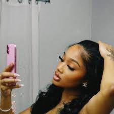 Corrine Black's Instagram, Twitter & Facebook