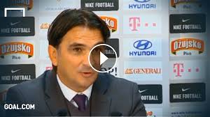 Zlatko dalic'in ismi geçtiğimiz sezon başında da fenerbahçe'nin gündemine gelmiş, ancak erol bulut ile anlaşma sağlanmıştı. Video Kroatiens Trainer Zlatko Dalic Schimpft Uber Geisterspiel Gegen England Goal Com