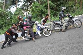 Ajukan aplikasi kkb anda sekarang! Pemudik Lewat Magetan Agar Waspadai 5 Jalur Rawan Ini Ekonomi Bisnis Com